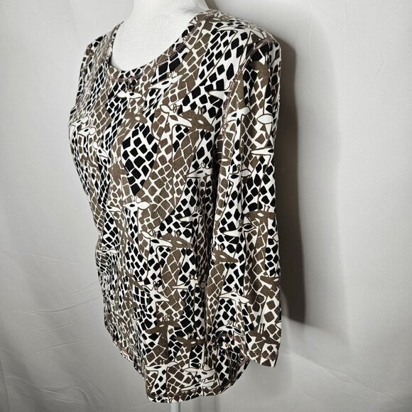 Chico's Weekends Safari Giraffe Animal Print Top Size 2 Large Brown - Picture 3 of 8